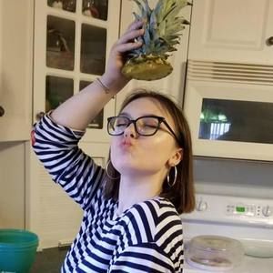 Meet your Posher, Camille